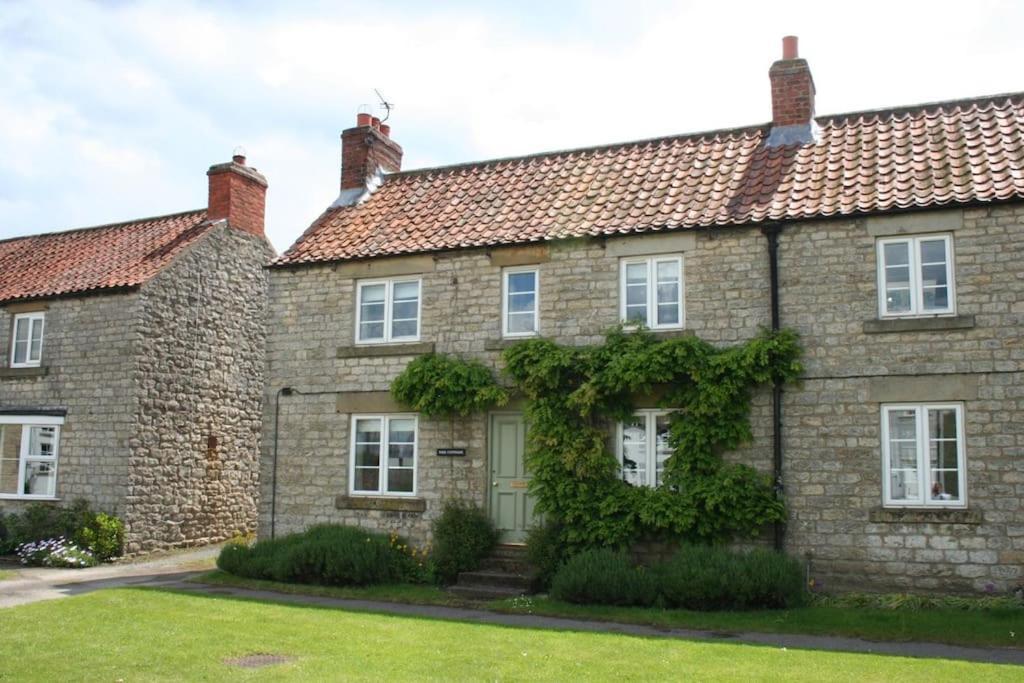Pretty Yorkshire Stone Cottage Harome Экстерьер фото